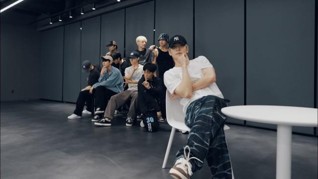 NCT DOJAEJUNG ‘Kiss’ Dance Practice