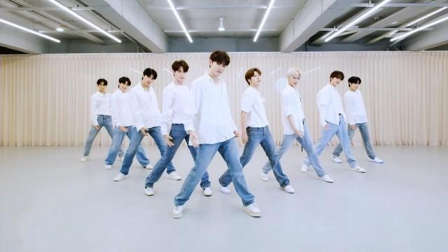 'Here I Am' Dance Practice