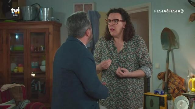 Bomba: Peixoto e Celeste beijam-se!