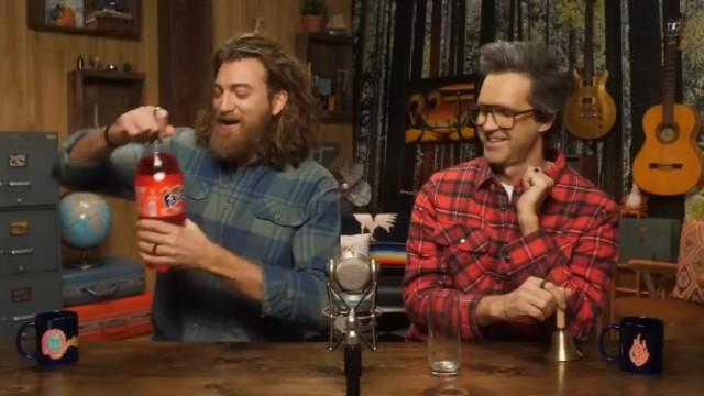 Reacting To 2000's Commercials