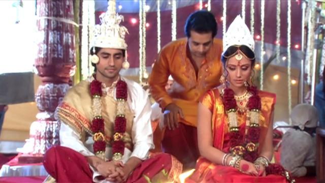 Anurag, Taani Get Married!