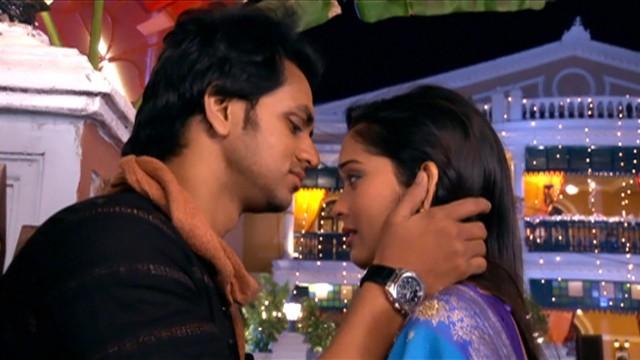 Taposh, Mauli's Emotional Moment