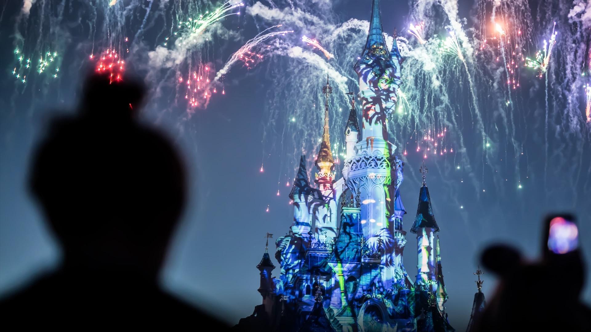 Disney Illuminations Firework Show Disneyland® Paris
