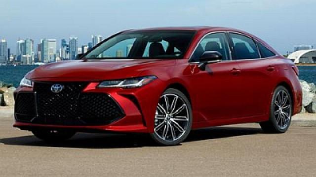 2019 Toyota Avalon & 2019 Volkswagen Jetta