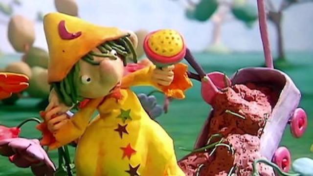 Pondorondo gießt Blumen