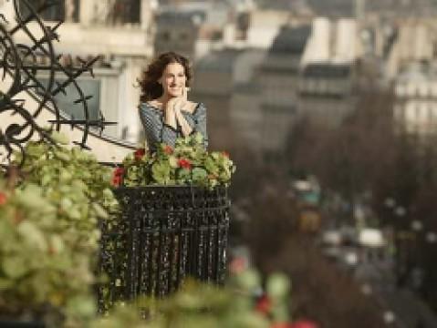 An American Girl in Paris (1)