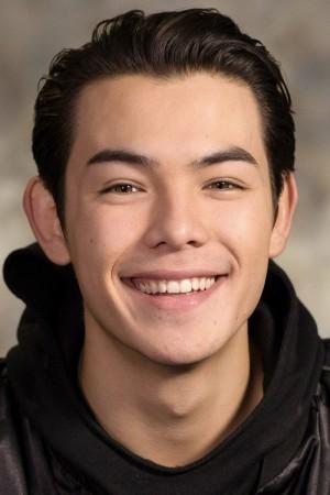 Picture of Ryan Potter