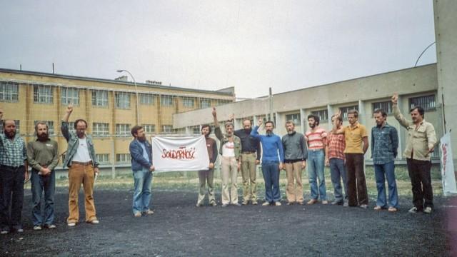 Solidarity - How a Trade Union Defeated Communism