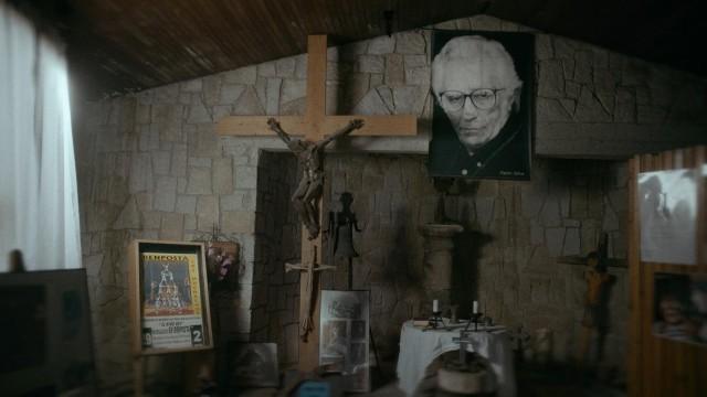 If All Men Were to Shake Hands...