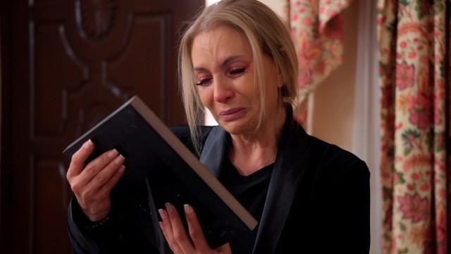 Beto acude al hospital para conocer a Fernando y se encuentra con Remigio