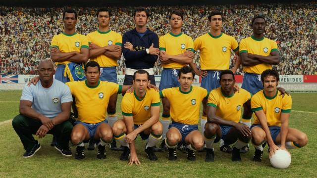Play for Us, Pelé