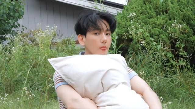 'Hello, World' Jacket Shoot Behind | 백현 (BAEKHYUN)