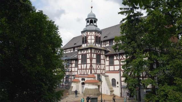 ポーランド 2つの世界遺産の木造教会