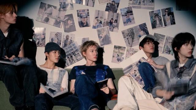 Vibing with our first EP ‘COLOR OUTSIDE THE LINES’ (Scene 1, 2, 3 ver.)