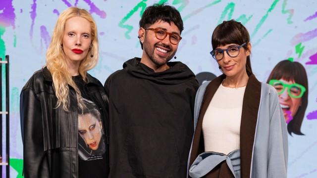 PINTANDO OVOS e BATENDO BOCA