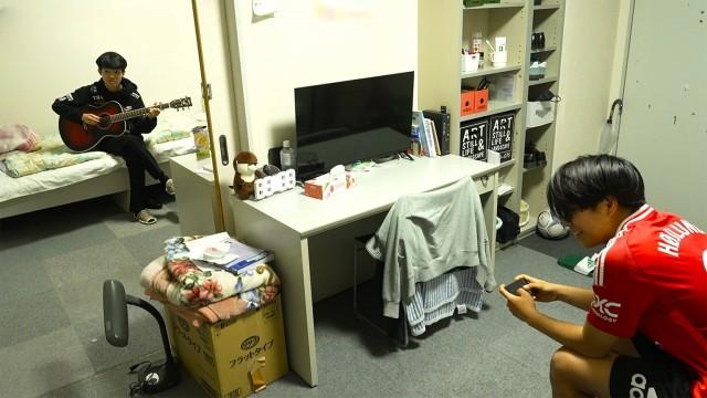 Student Life in a Multicultural Dorm