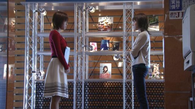 A woman's enemies are women!?