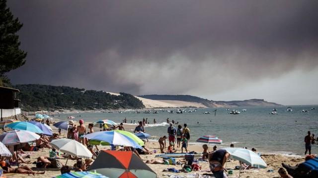 La catastrophe et les parasols